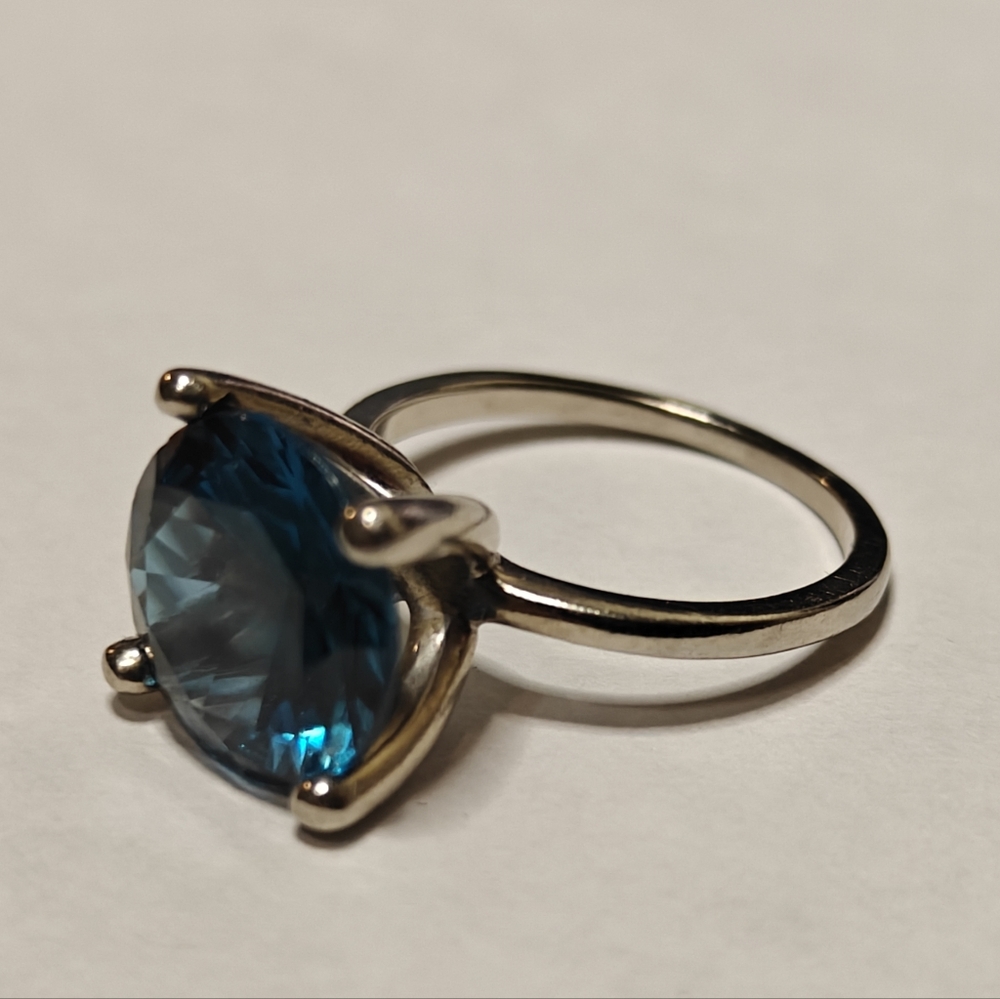 Vintage 14K White Gold & Huge Synthetic Blue Topaz Ring